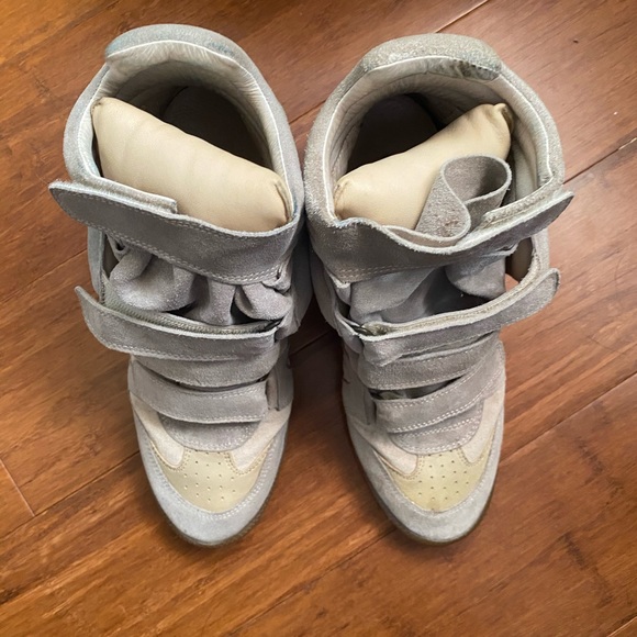 Isabel Marant Size 9.5, beige - Picture 2 of 12